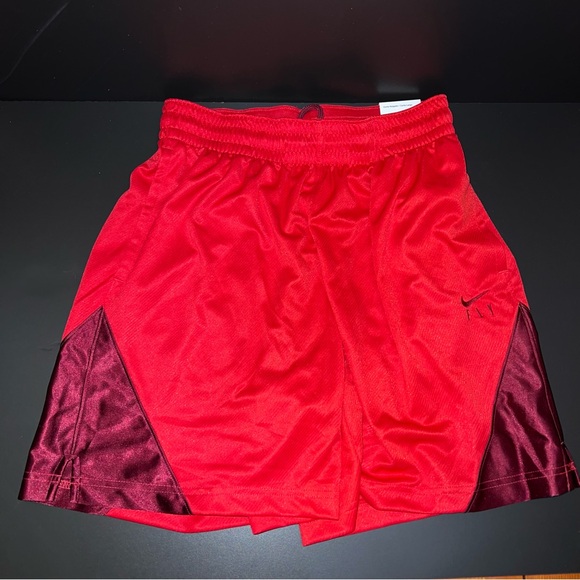 🩳 ***NWT***Nike Women’s Basketball Shorts (DH7363-658) - Picture 1 of 4